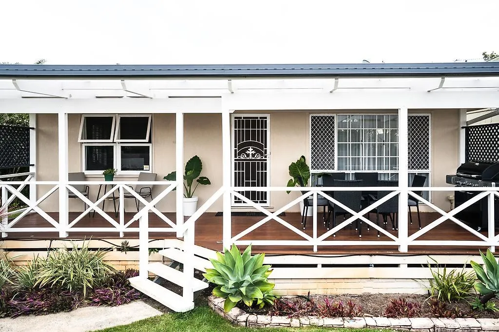Holiday home Bilinga Beach Break Villa